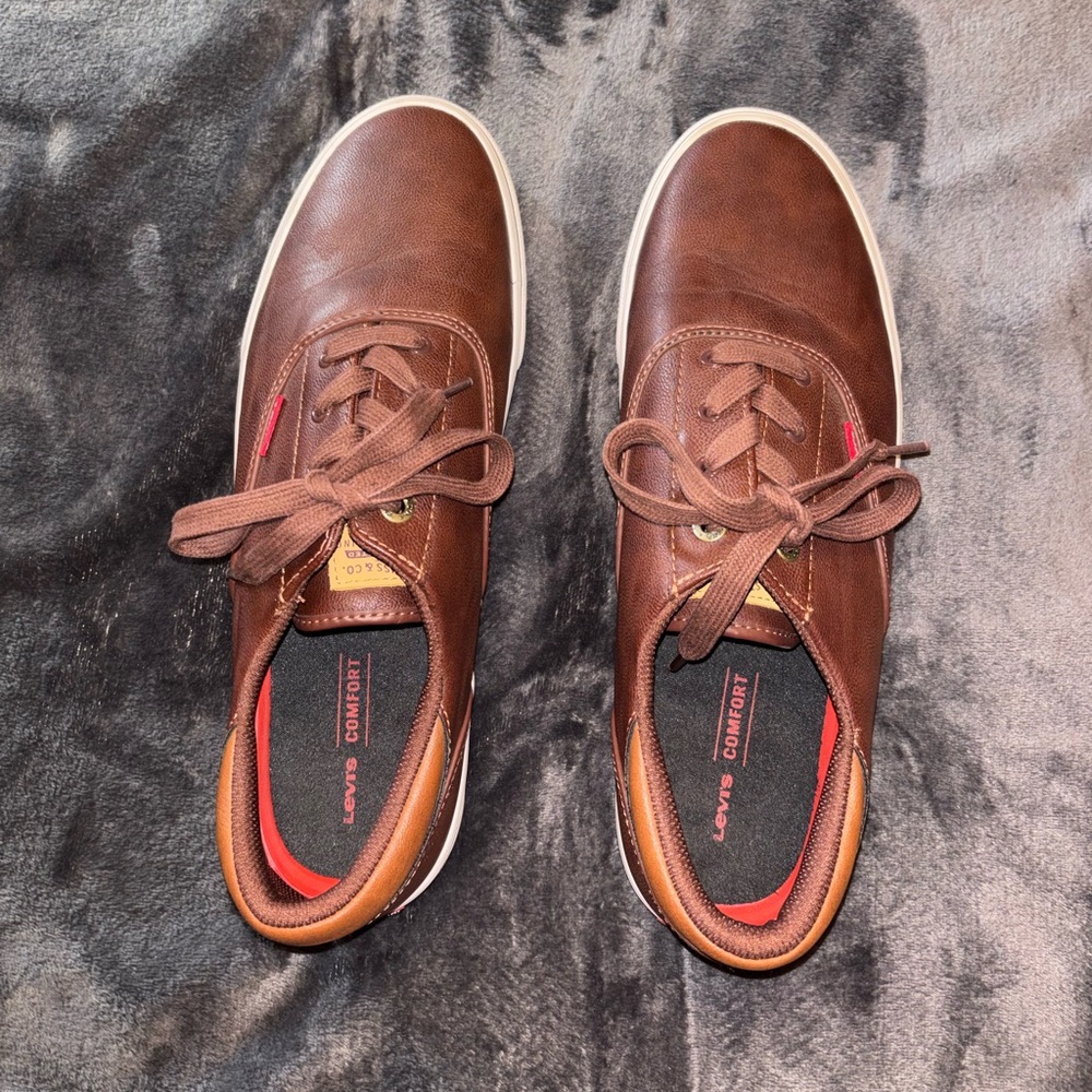Levi's SIZE 11 Men's Brown Leather Lace-Up Sneakers with White Soles